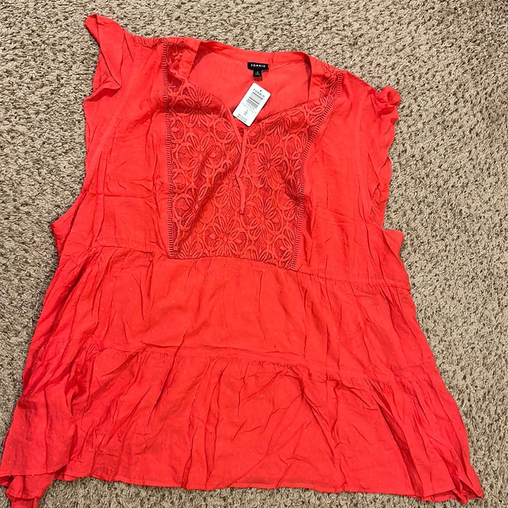Sleeves lace top